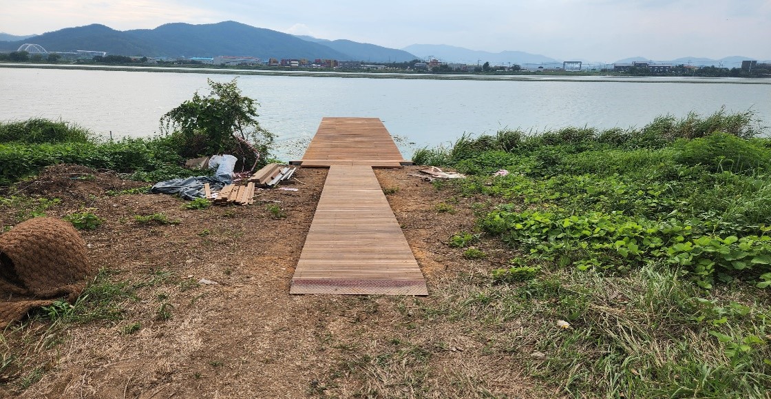 입출항폰튠A-2 정비2